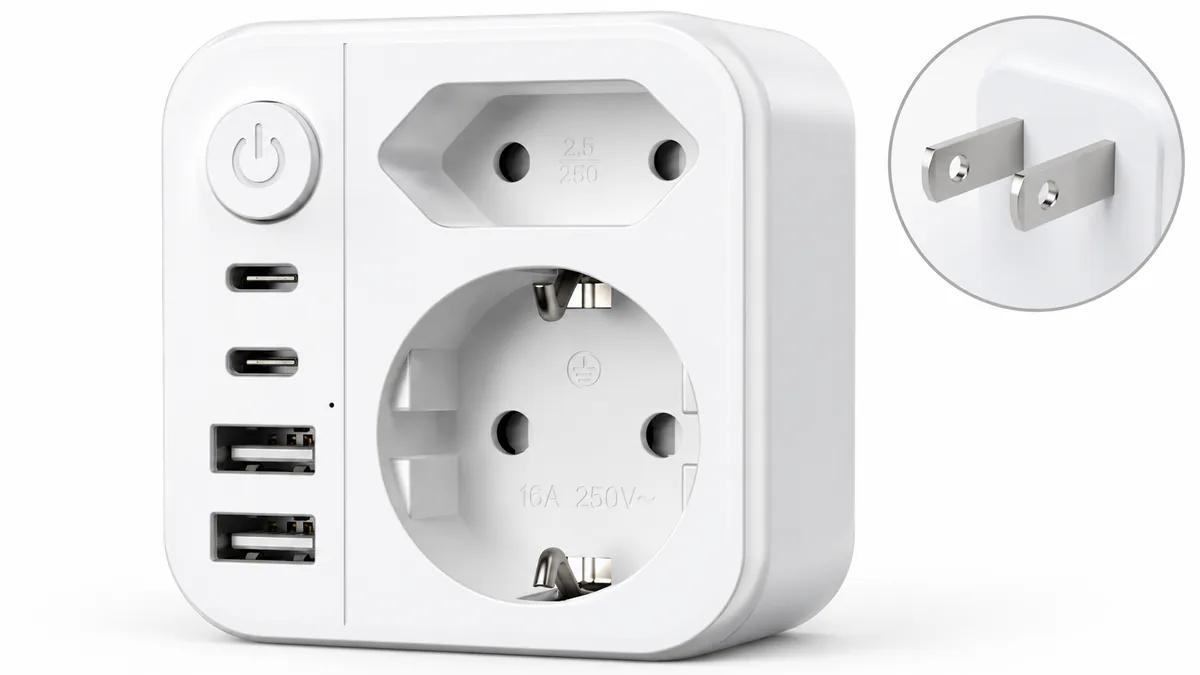 Adaptador grestar blanco tipo A con dos puertos USB-C y dos USB-A