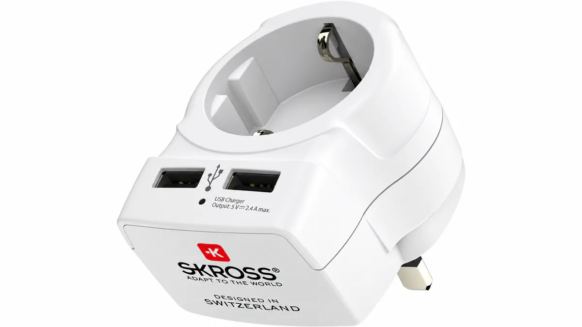 Adaptador SKROSS Europe to UK USB con dos puertos USB-A