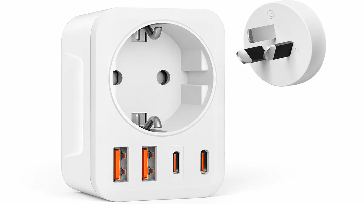 Adaptador Clomnpe tipo I con toma europea, dos puertos USB-A y dos USB-C