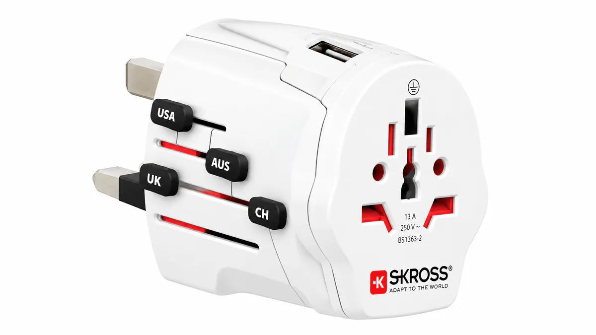 Adaptador universal SKROSS PRO World and USB modelo 1.302539